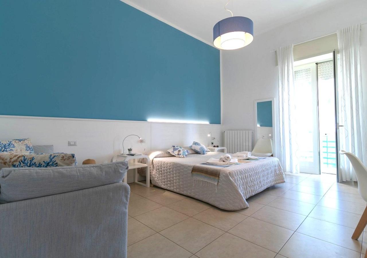 Fronte Mare Rooms By Salentolimit Porto Cesareo Bagian luar foto
