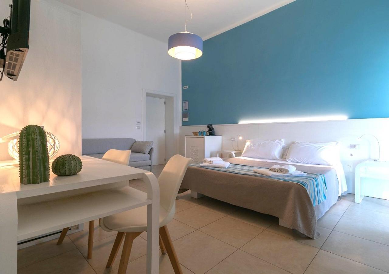 Fronte Mare Rooms By Salentolimit Porto Cesareo Bagian luar foto